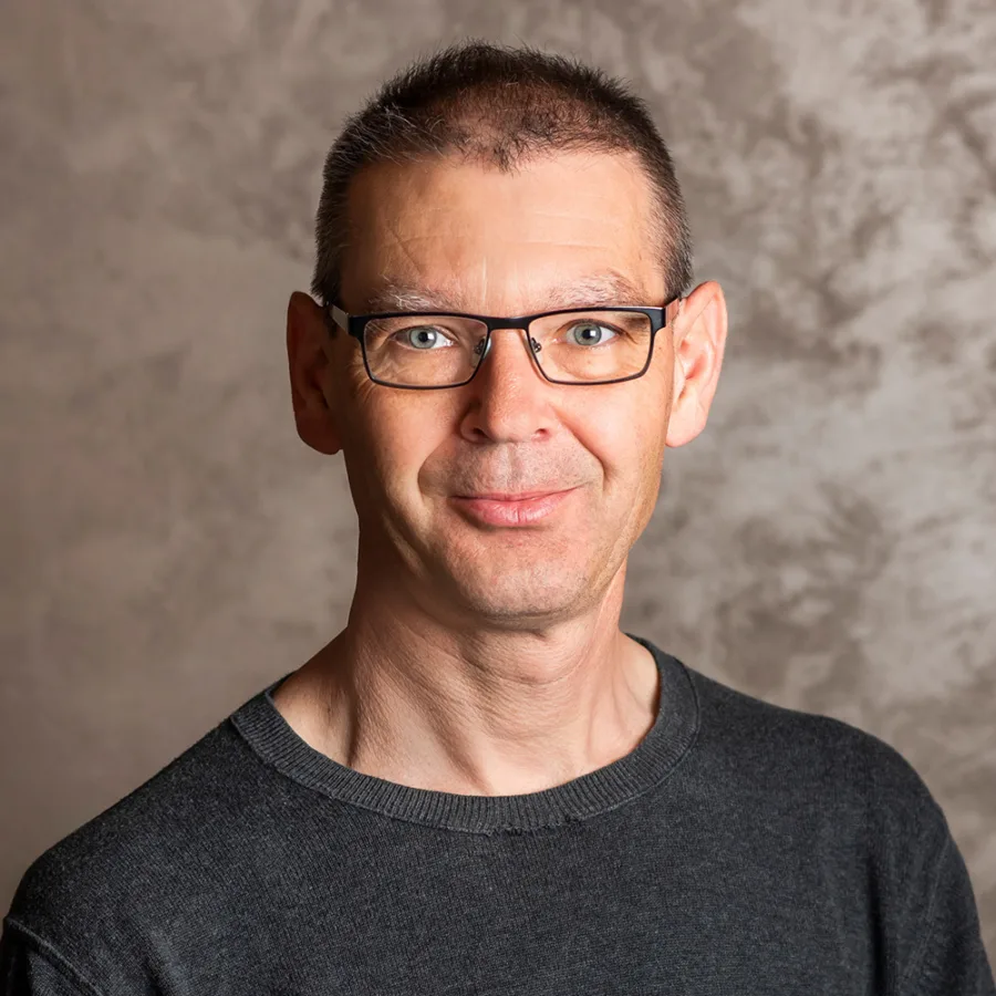 Franz-Josef Oehen — Auslieferung / Montage, Wohn-Center Räber