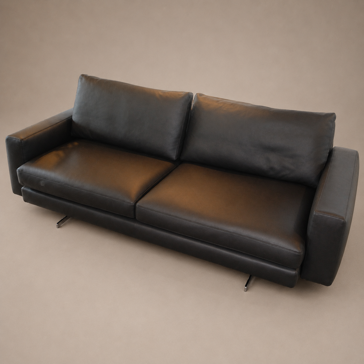 WeibelWeibel Sofa Luis — Sofas und Sessel als Ausstellungsstück im Designer Outlet