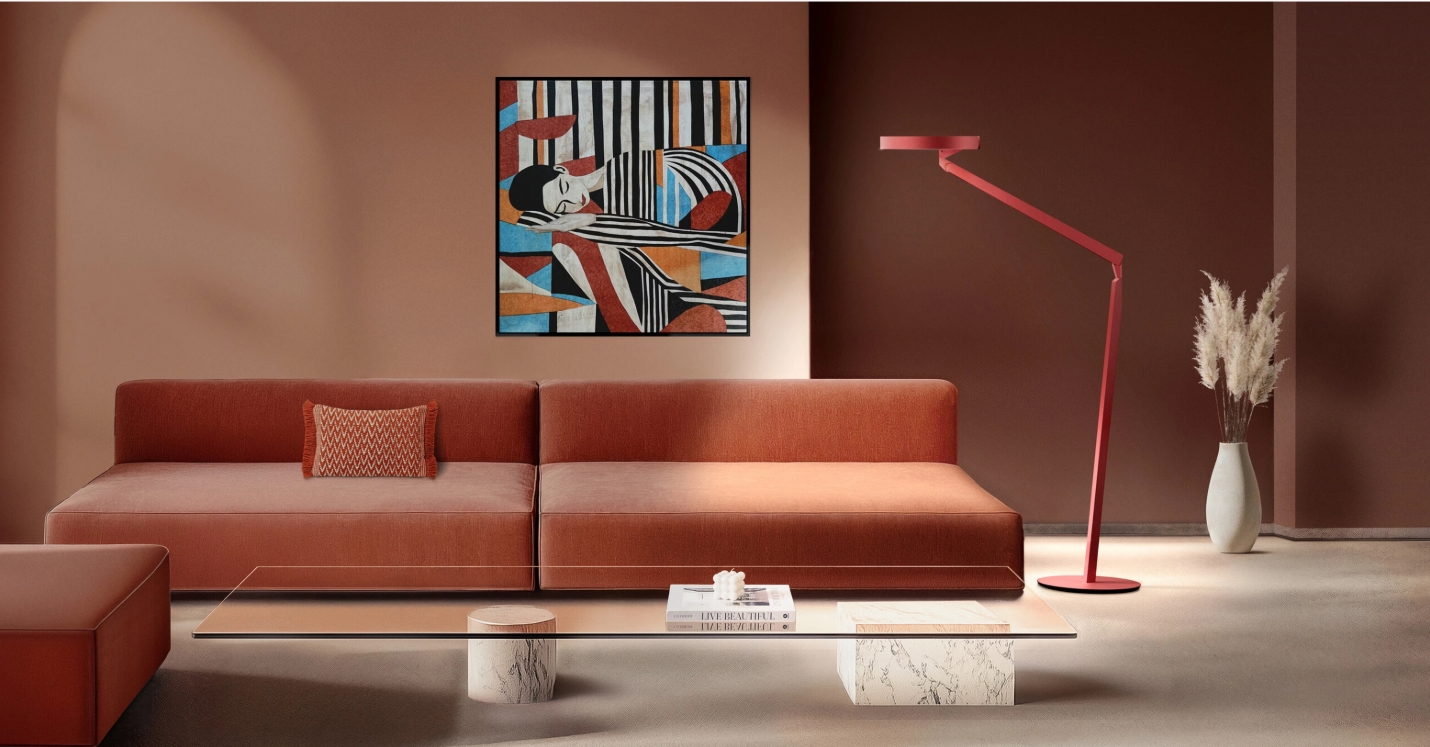 Wohnraum mit Sofa und roter Occhio Stehleuchte