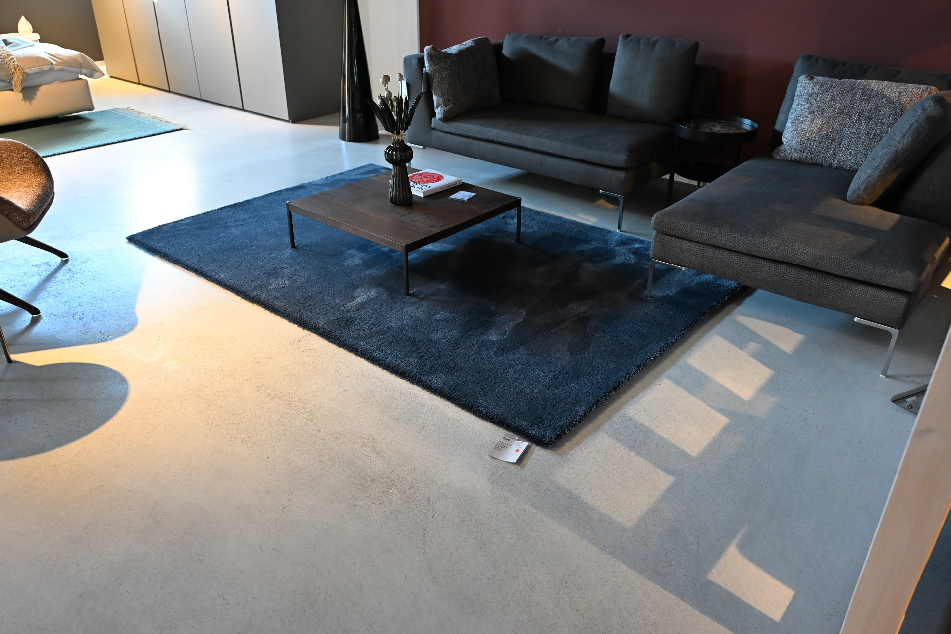 Longbarn Teppich Ripe Low — Teppiche als Ausstellungsstück im Designer Outlet
