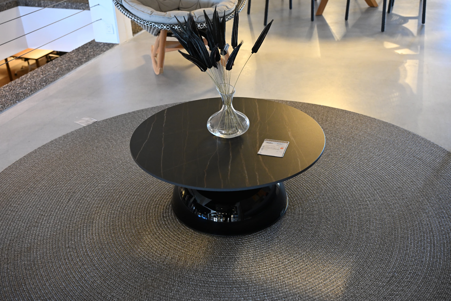 Fischer Möbel Beistelltisch Fungo — Tische als Ausstellungsstück im Designer Outlet