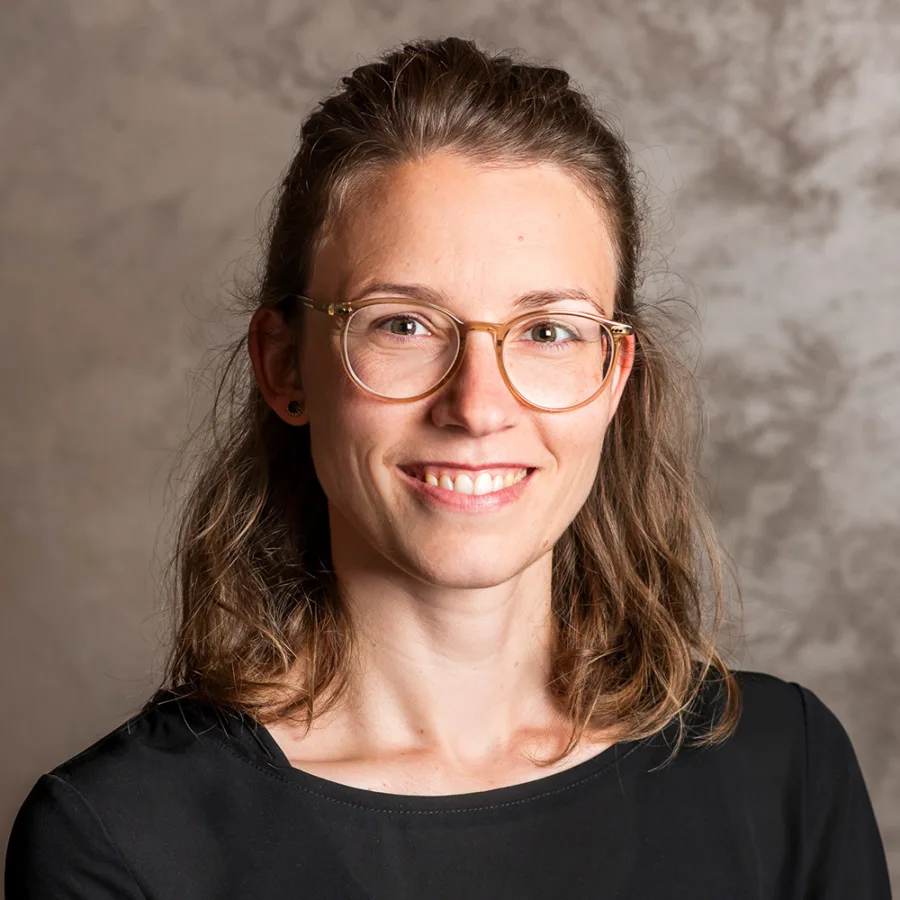 Martina Wenger — Buchhaltung / Administration, Wohn-Center Räber