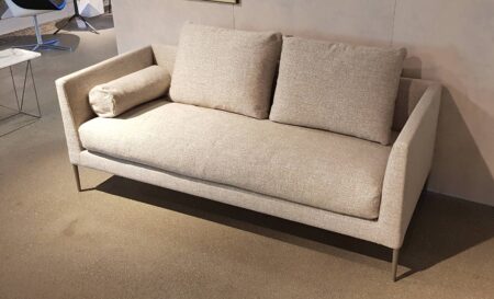 COR Sofa Pilotis